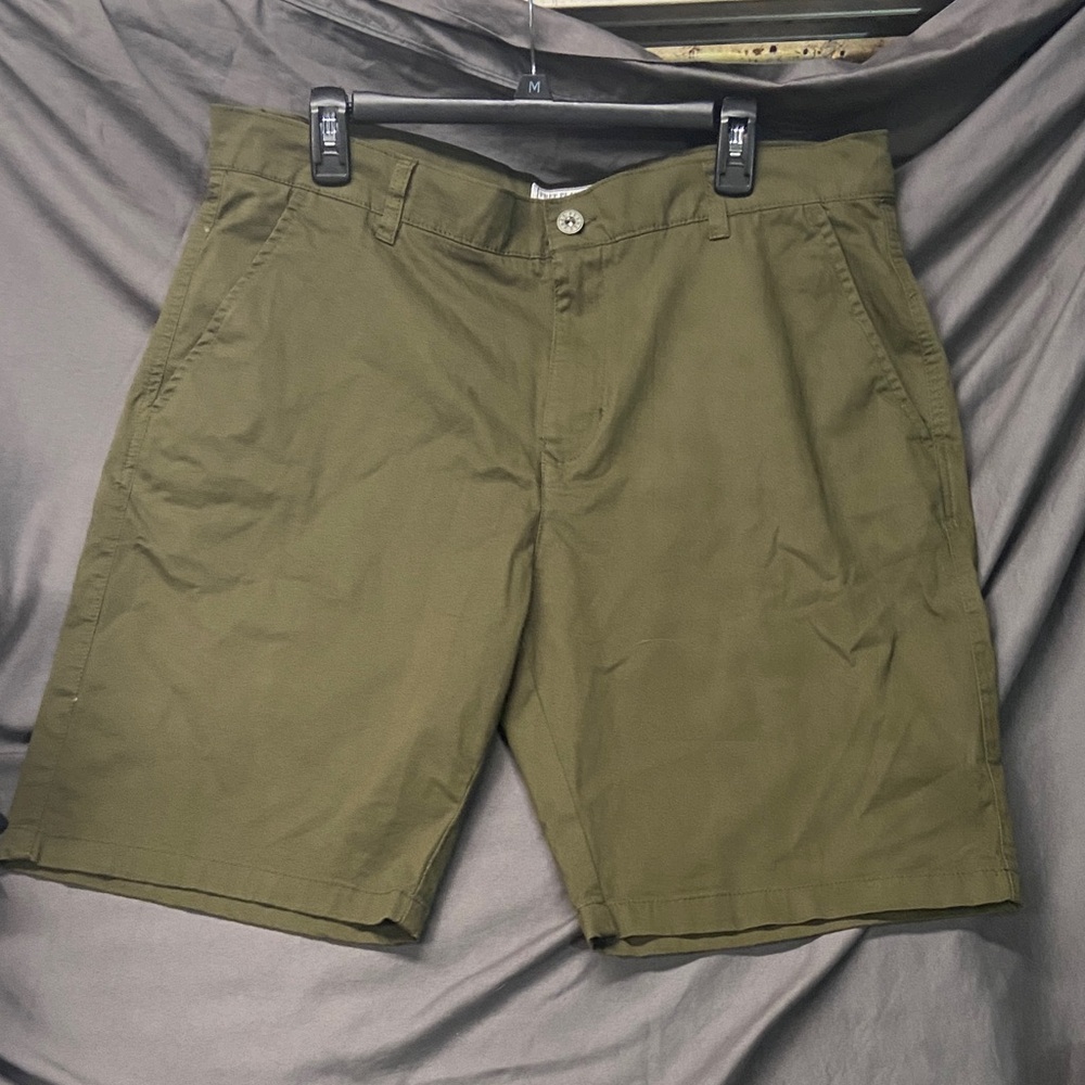 Free Planet Olive Men's Flat Front Shorts